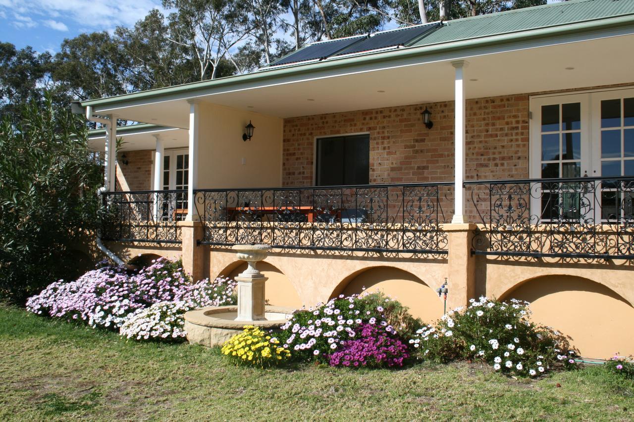 Colin'S Garden Apartment Bomaderry Bagian luar foto