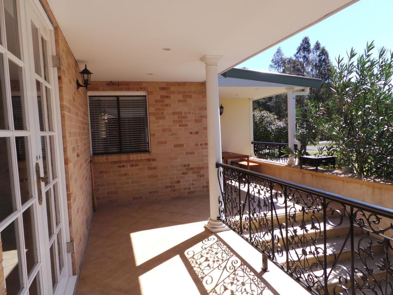 Colin'S Garden Apartment Bomaderry Bagian luar foto